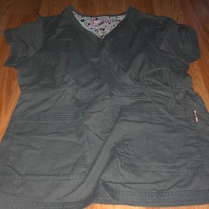 Gray koi pull over scrub top